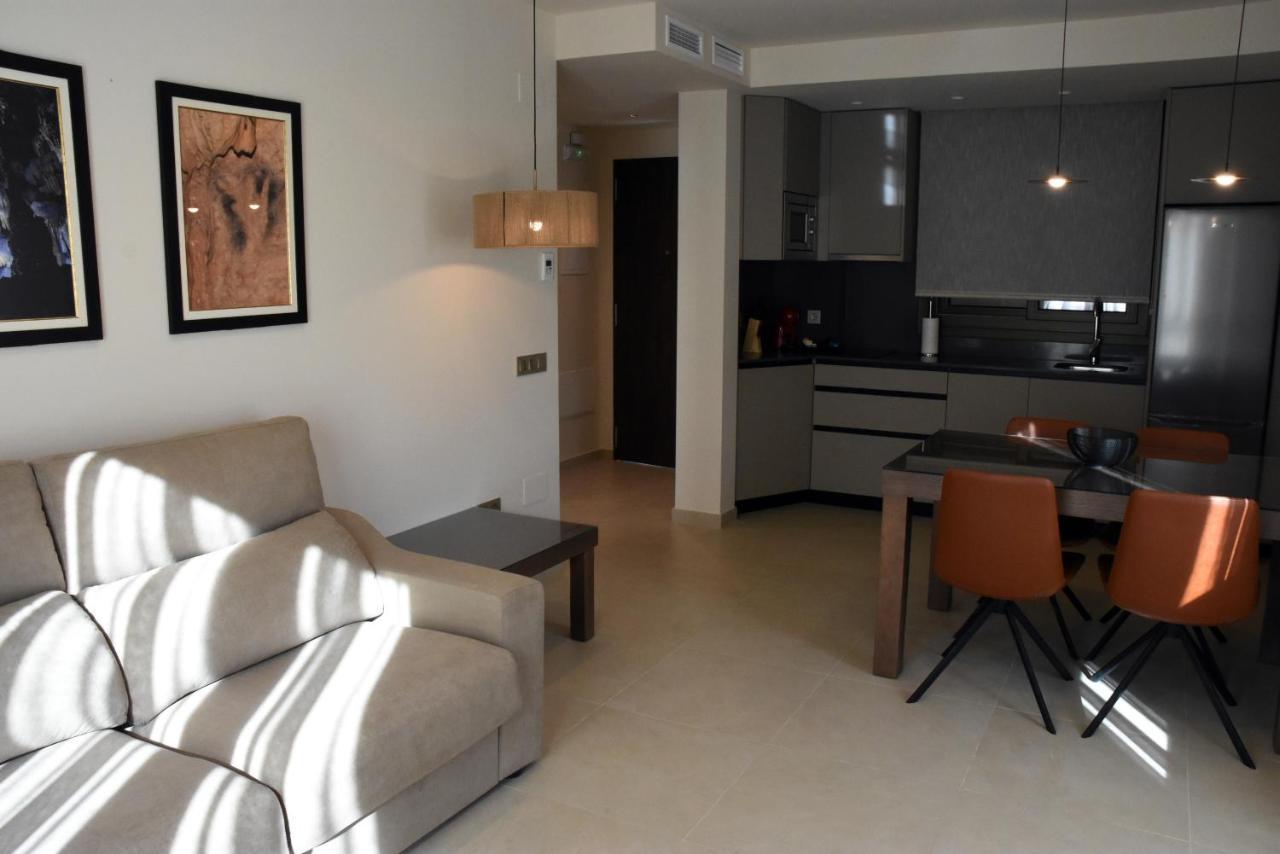 Aptos Millan Apartment อาร์ดาเลส ภายนอก รูปภาพ